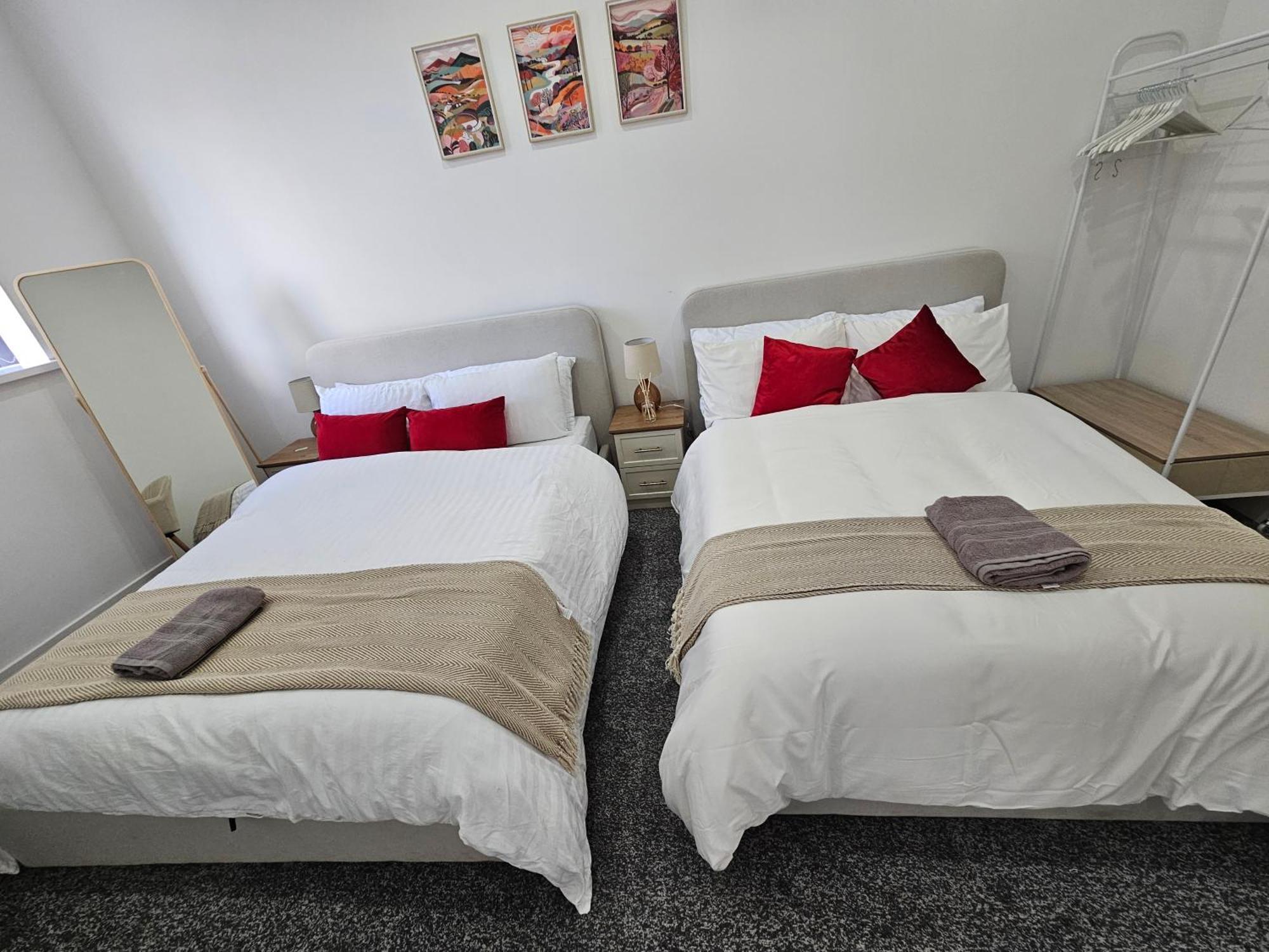 Stylish 1 Bed Apartment In Newly Refurbished Building W/ Parking & Wi-Fi バーミンガム エクステリア 写真